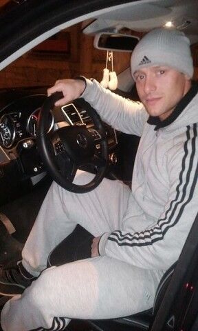  ,   Dima, 77 ,   