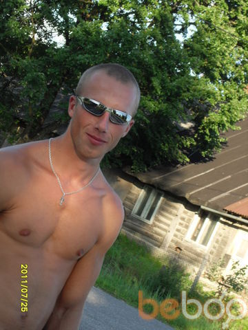  982551  Andrej, 35 ,    