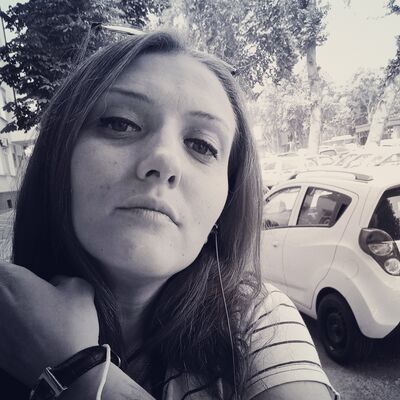  ,   Anastazja, 33 ,   ,   
