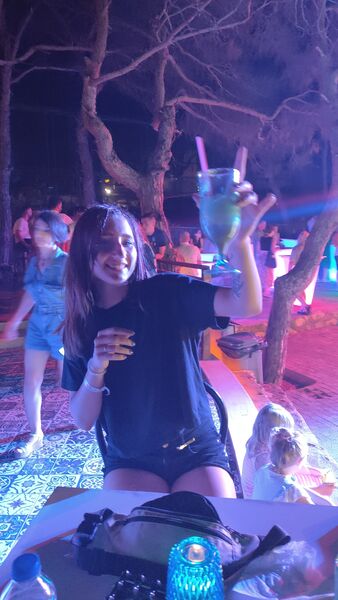  ,   Diana, 25 ,   