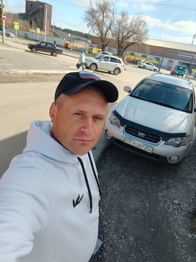  ,   Artur, 40 ,   ,   