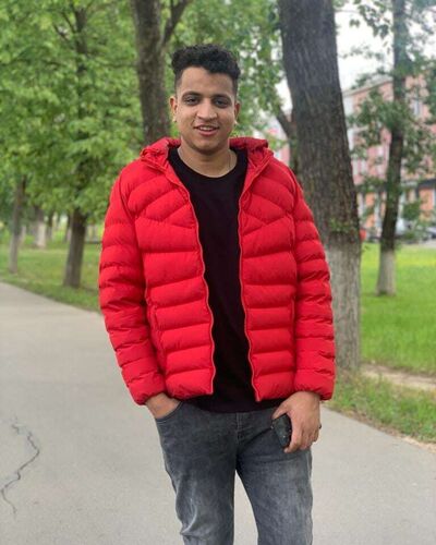   ,   Esmail, 25 ,   ,   