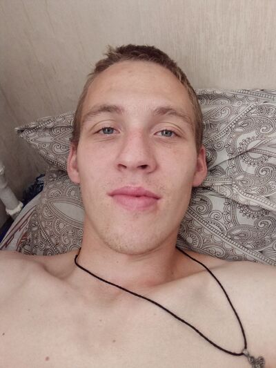  ,   Tolya, 26 ,   ,   , c , 