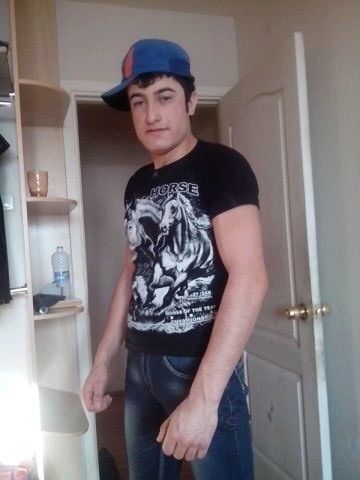  -,   Vazirbek, 32 ,   