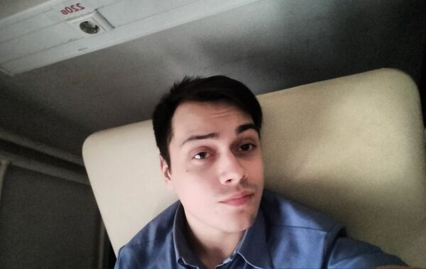  -,   Nicolas, 25 ,   ,   