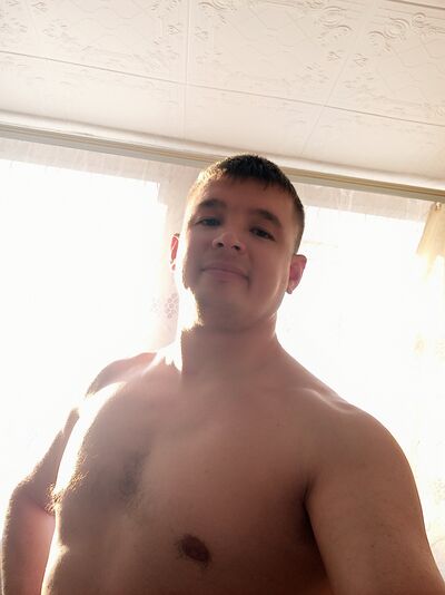  ,   Vladimir, 37 ,   ,   