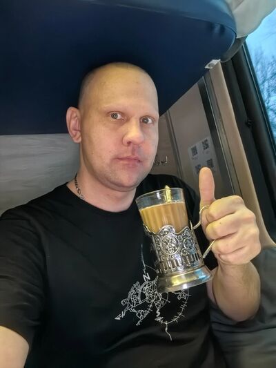  ,   Mikhail, 38 ,   ,   , c , 