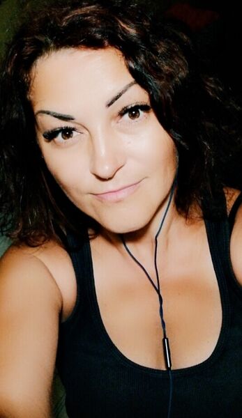  ,   Marina, 46 ,     , c 