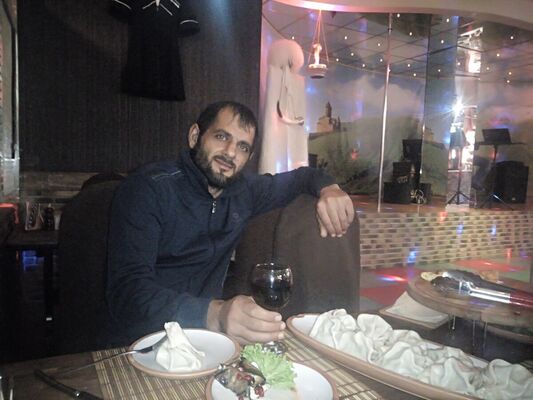  ,   Artur, 39 ,   ,   , c 