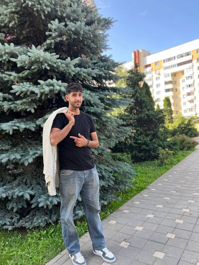  ,   Aziz, 26 ,   ,   , 