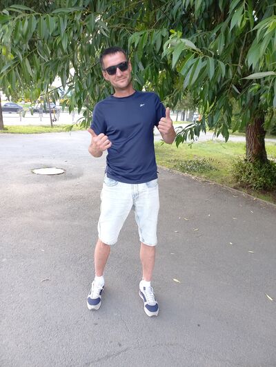  ,   Viktor, 43 ,   ,   
