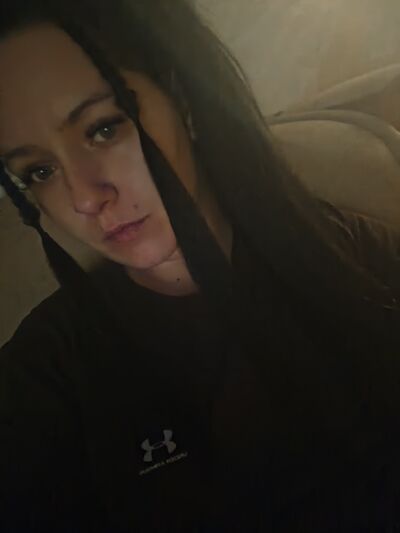  ,   Valeria, 32 ,   ,   , c 