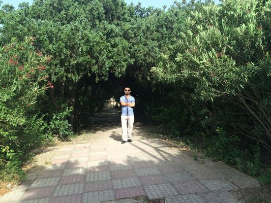  ,   Emin, 47 ,   , 