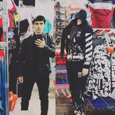  ,   Ali, 21 ,   ,   , c , 