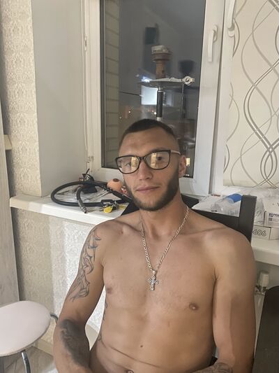  ,   Stepan, 32 ,   ,   