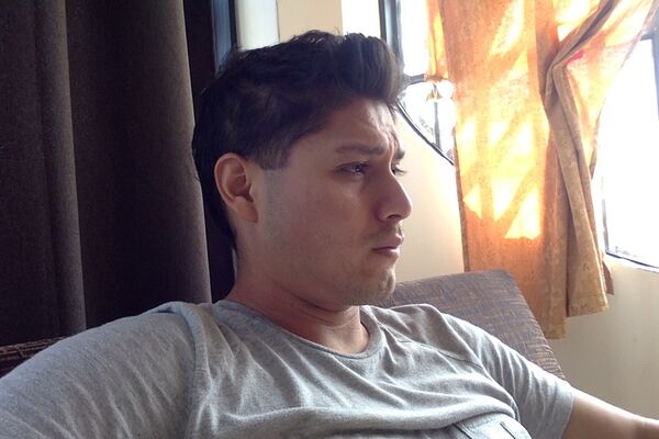  -,   Luis, 32 ,   ,   , c , 
