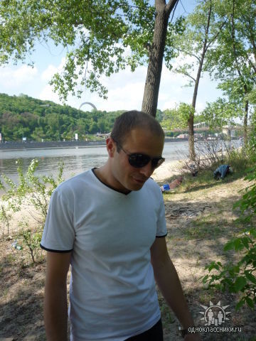  ,   Godunov, 46 ,   ,   , c 