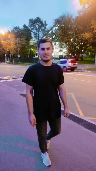  ,   Senior, 28 ,   ,   