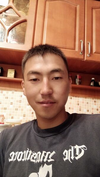 ,   Maks, 37 ,   ,   , c 