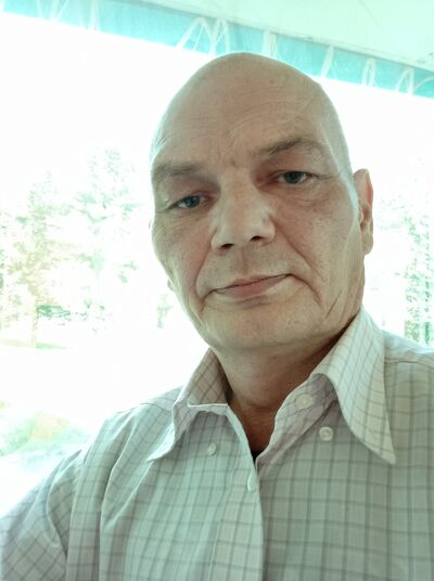   ,   Oleg, 51 ,   c , 