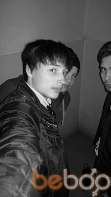  ,   Den, 32 ,   
