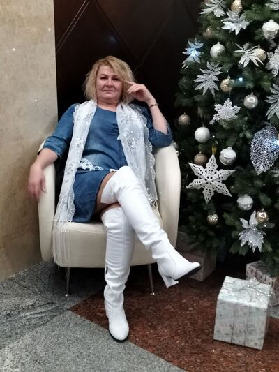 ,   Vika, 49 ,  