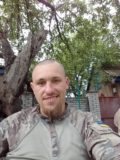  ,   Vlad, 32 ,   ,   