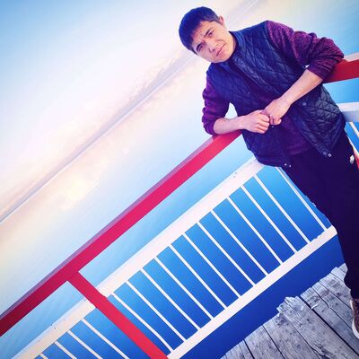  -,   Ali, 30 ,   ,   , c , 