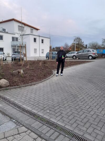  Dortmund,   Mikheil, 51 ,   ,   