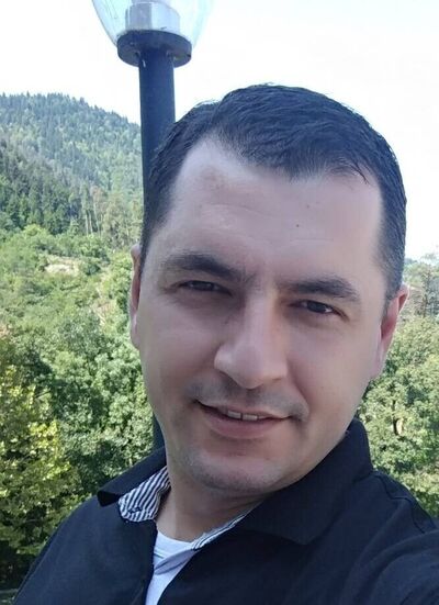  ,   Bacho, 40 ,   