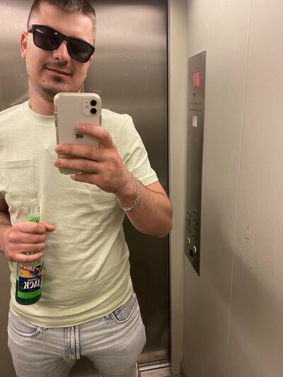  ,   Ivan, 25 ,   ,   