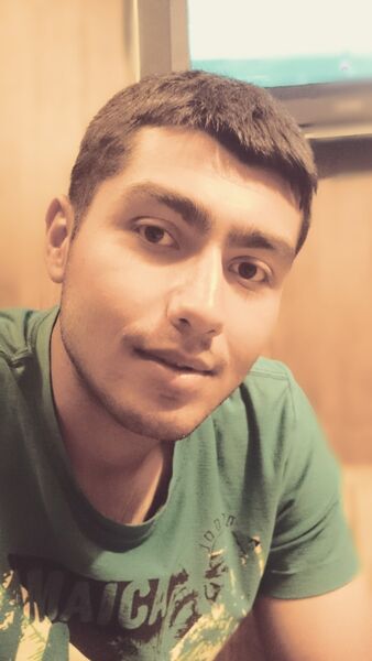  ,   Yunis, 33 ,   ,   , c 