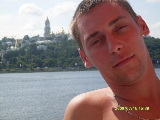  -,   Anton, 41 ,   ,   , c 