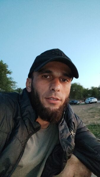  ,   Deni, 32 ,   