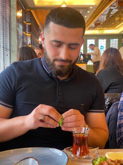  ,   Ali, 28 ,   ,   