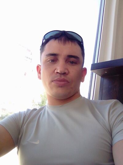  ,   Pavel, 30 ,   c 