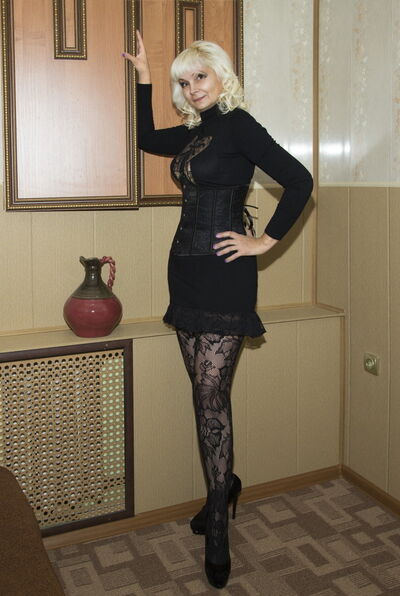  --,   Elona, 53 ,   