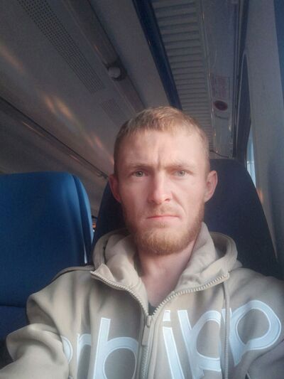 ,   Alex, 35 ,   ,   