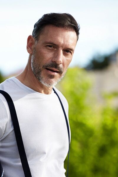  ,   Konstantin, 44 ,   ,   