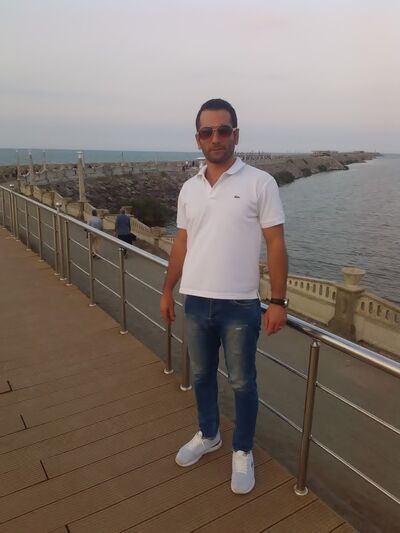  ,   Pouya, 39 ,   ,   , c 