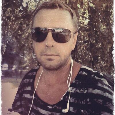  ,   Vova, 52 ,  