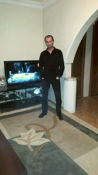  8658141  Erik, 49 ,    