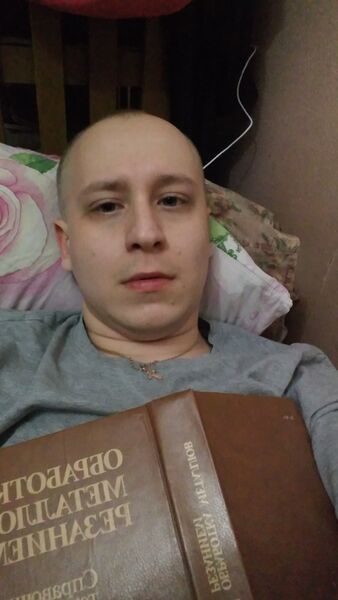  ,   Yury, 31 ,   ,   , c , 