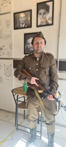  ,   Anatoly, 40 ,   ,   
