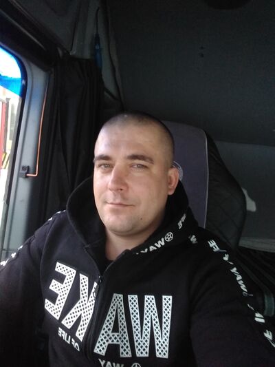  ,   Volodymyr, 37 ,   ,   