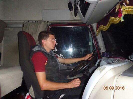  ,   Igor, 31 ,   