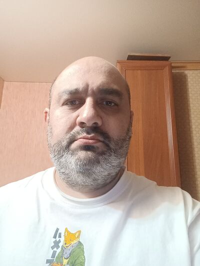  ,   Armen, 38 ,   ,   