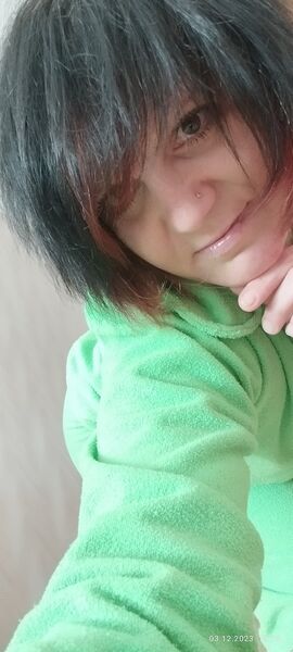  ,   Lana, 40 ,   ,   , c , 