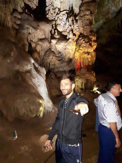  ,   Davit, 37 ,   ,   , c 