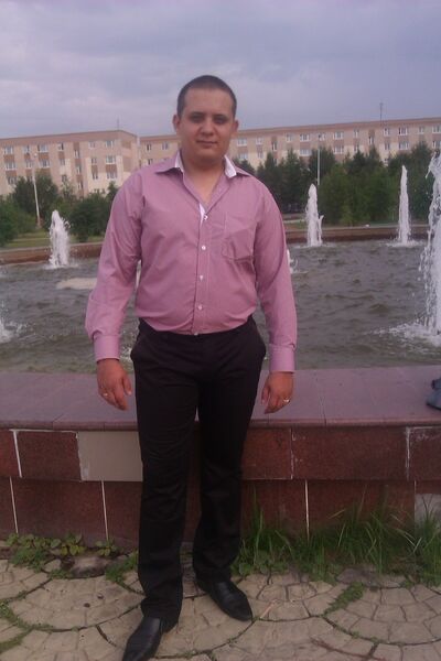  ,   Anatolii, 36 ,   ,   , c 